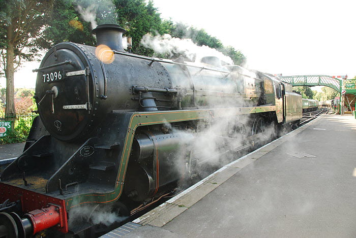 73096