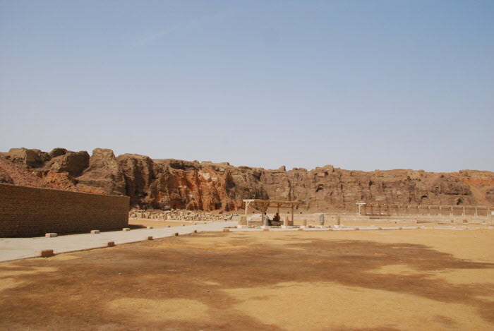 Edfu 9/10